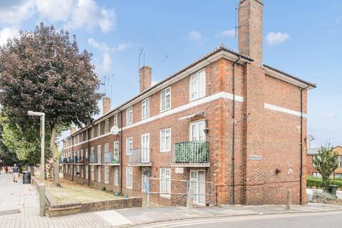 2 bedroom apartment for sale, The Hyde, London NW9