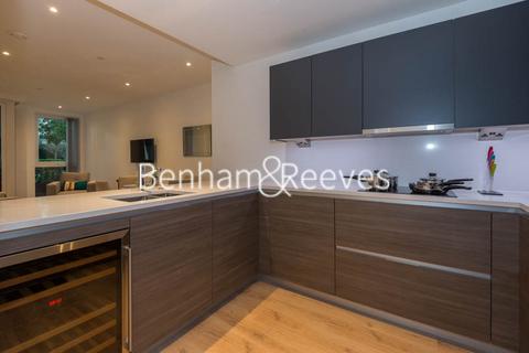 2 bedroom apartment to rent, Sovereign Court, Hammersmith W6