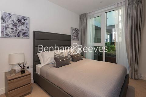 2 bedroom apartment to rent, Sovereign Court, Hammersmith W6
