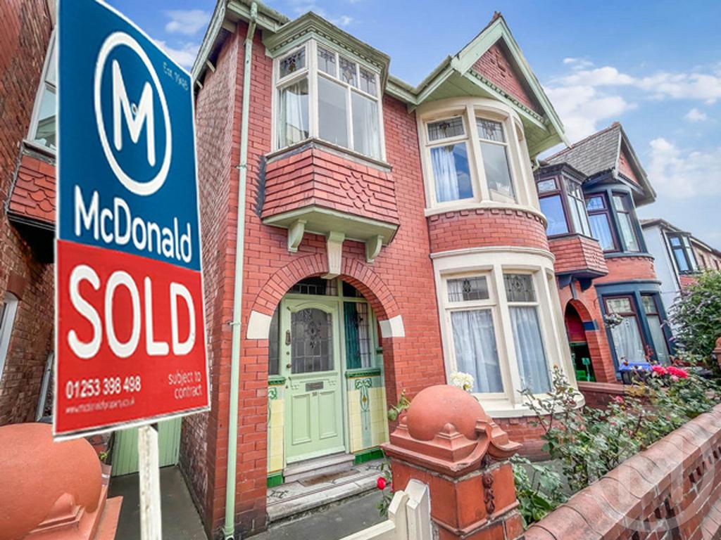 10 manor road - SOLD