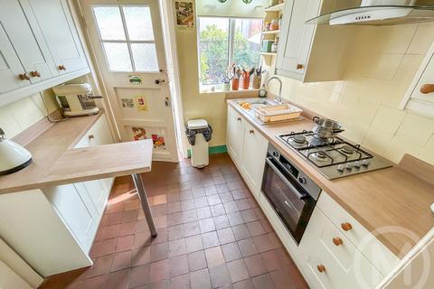 10 Manor Road, Blackpool, FY1 4EB