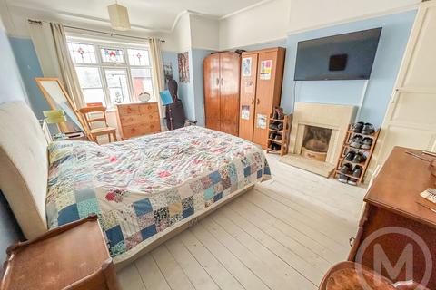 10 Manor Road, Blackpool, FY1 4EB