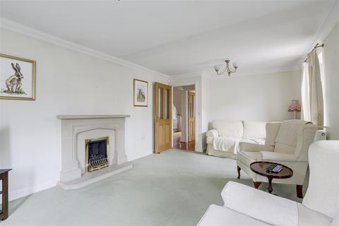 4 bedroom detached house for sale, Hogg Lane, Radcliffe-On-Trent NG12