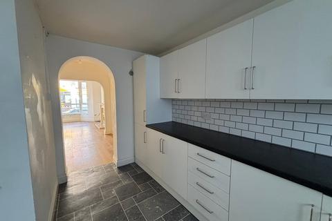 6 Newgate Street, Walton On The Naze, CO14 8DT