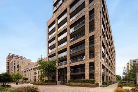 3 bedroom flat to rent, Shipbuilding Way, London, E13