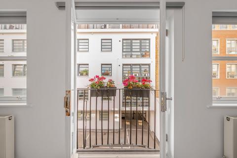 undefined, North Mews, London, WC1N