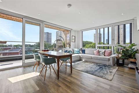 2 bedroom flat for sale, Butler Court, Hyde Lane, London