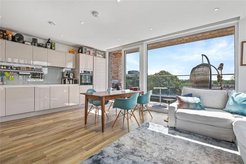 2 bedroom flat for sale, Butler Court, Hyde Lane, London