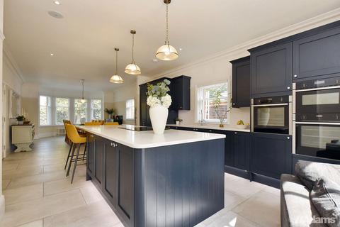6 bedroom detached house for sale, Walton Road, Stockton Heath WA4