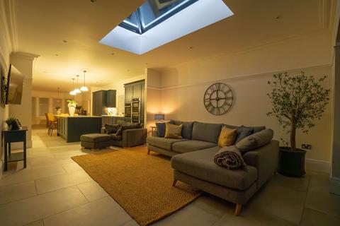 undefined, Walton Road, Stockton Heath WA4