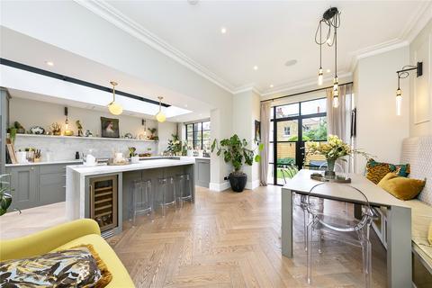 69 Priory Road, Richmond, TW9 3DH