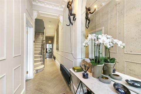 69 Priory Road, Richmond, TW9 3DH