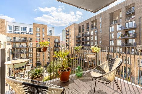 1 bedroom flat to rent, Flat  Ashley Court,  Bolinder Way, London E3