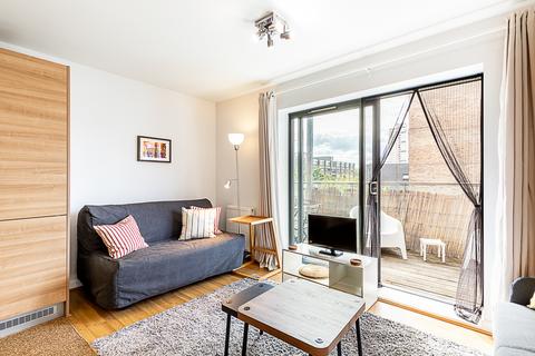 2 bedroom flat to rent, Blackett Apartments,  Rushton Walk, London E3