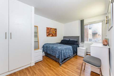 2 bedroom flat to rent, Turner House, Cassilis Road, London