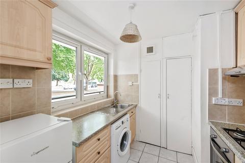 1 bedroom apartment for sale, Highbury Quadrant, London, N5