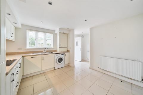 6 Buttercup Close, Salisbury, SP2 8FA