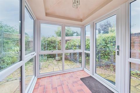 6 Buttercup Close, Salisbury, SP2 8FA