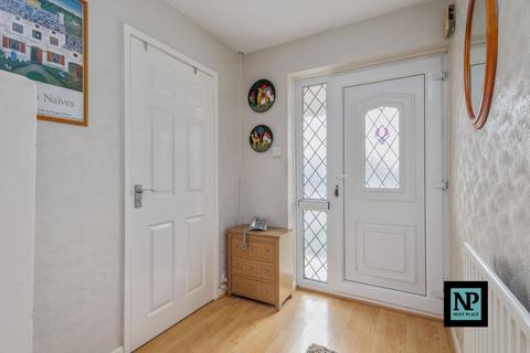 3 bedroom semi-detached house for sale, Perrycrofts Crescent, Tamworth, B79