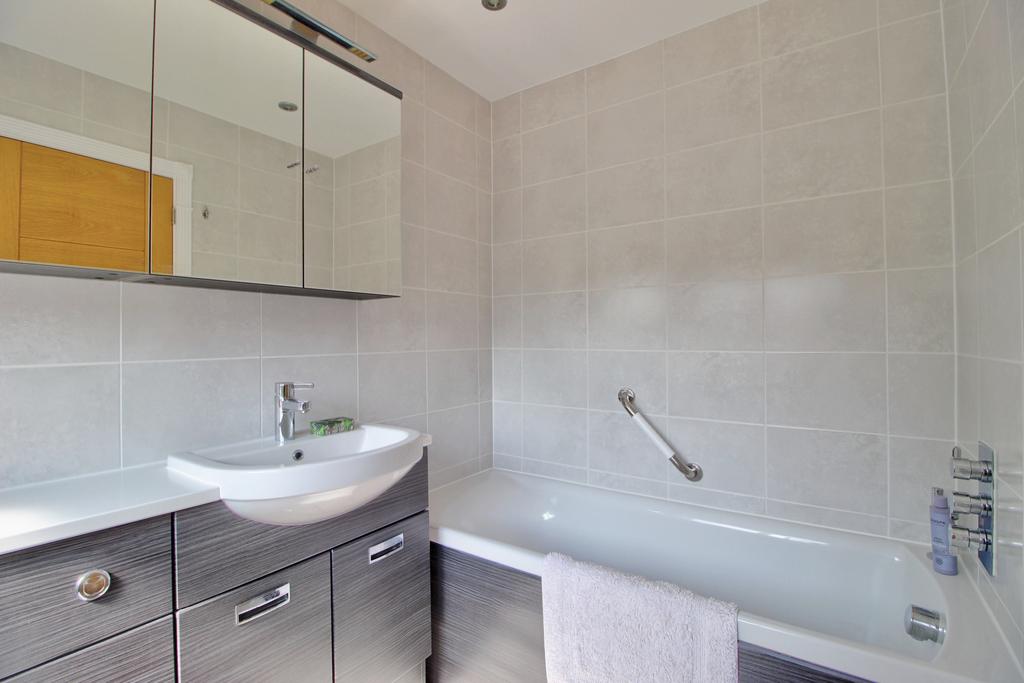 Master Ensuite