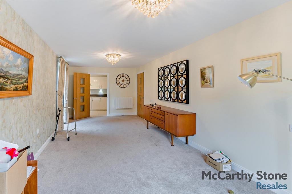 8660111-interior14-800.jpg