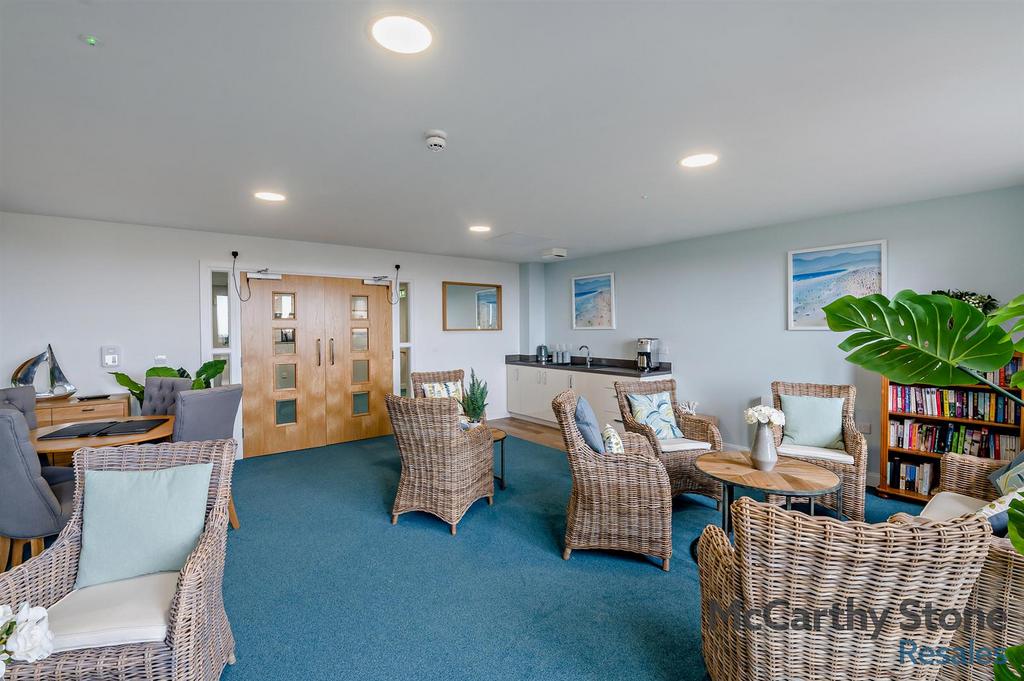 8660111-interior26-800.jpg