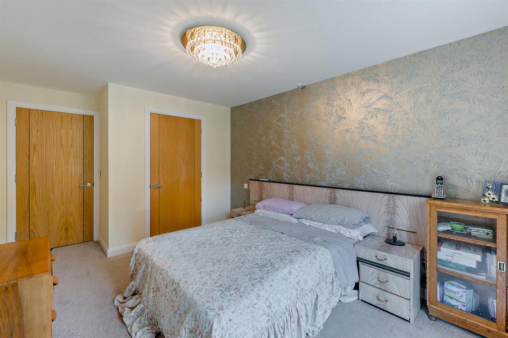 8660111-interior05-V2-800.jpg
