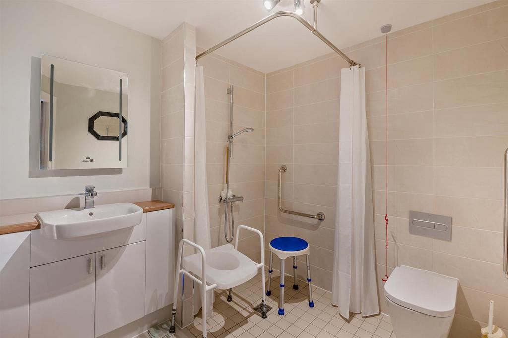 8660111-interior07-V2-800.jpg