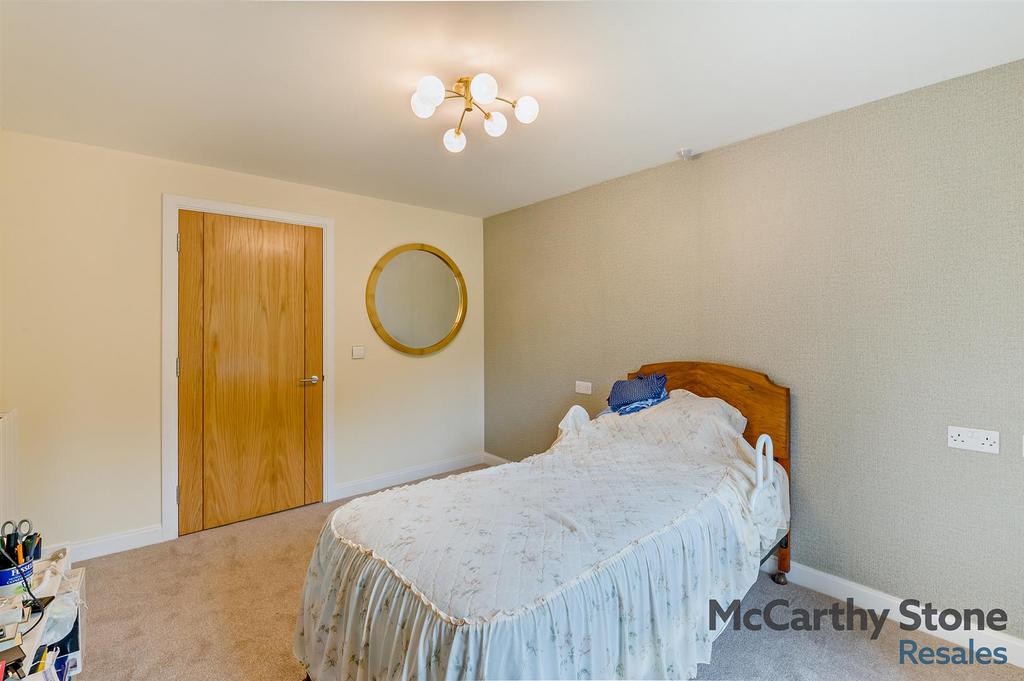 8660111-interior02-800.jpg