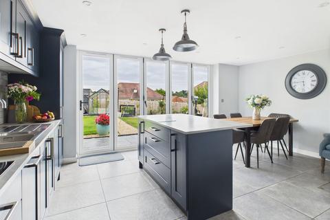4 bedroom detached bungalow for sale, Southfield Road, Coleford GL16