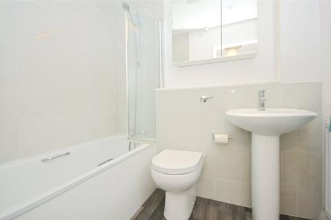 28 Cedarhurst, Bromley, BR1 4JR