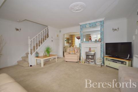 2 bedroom terraced house for sale, Walton Road, Romford, RM5