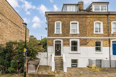 Station Road, Twickenham TW1