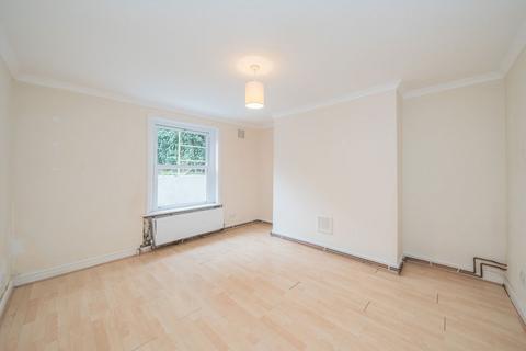 undefined, Station Road, Twickenham TW1