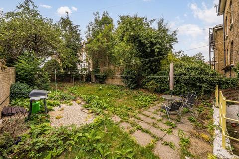 undefined, Station Road, Twickenham TW1