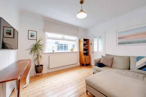 2 bedroom maisonette for sale, Glenfield Road, London W13