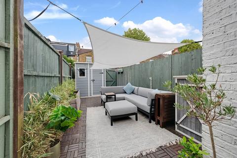 25b Glenfield Road, London, W13 9JZ