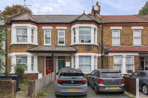 1 bedroom apartment for sale, Shirley Gardens, Hanwell