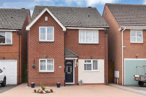 4 bedroom detached house for sale, Mead Way, Balderton, Newark