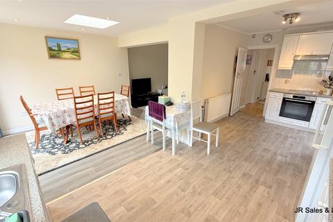 3 bedroom semi-detached house for sale, The Drive, Goffs Oak
