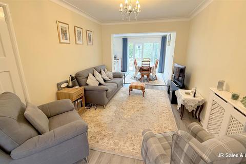 3 bedroom semi-detached house for sale, The Drive, Goffs Oak