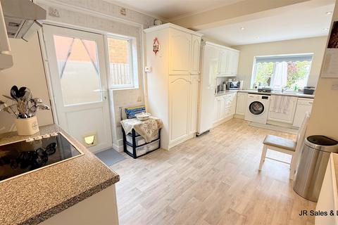 34 The Drive, Goffs Oak, Waltham Cross, EN7 5PA