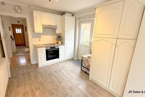 34 The Drive, Goffs Oak, Waltham Cross, EN7 5PA