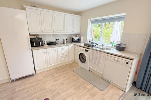 34 The Drive, Goffs Oak, Waltham Cross, EN7 5PA