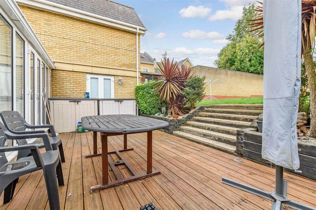 Patio / Decking
