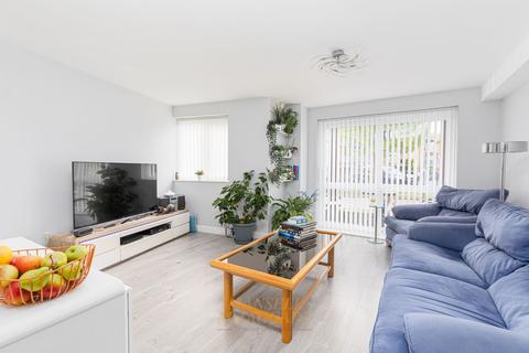 2 bedroom ground floor flat for sale, Commonwealth Drive, Crawley RH10