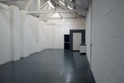 Industrial unit to rent, Clonmel Road Business Stirchley Birmingham Road Birmingham B30 2BU