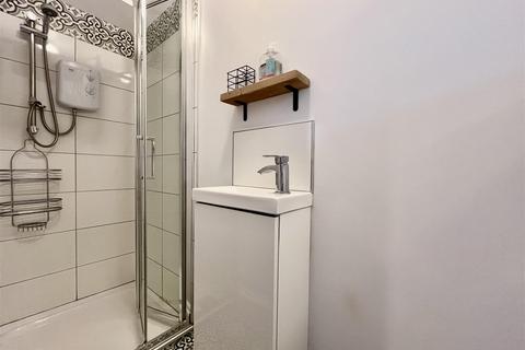 1 bedroom apartment for sale, St. Thomas Road, Newquay TR7