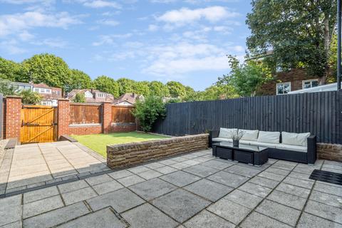 undefined, Ellesmere Road, London, W4
