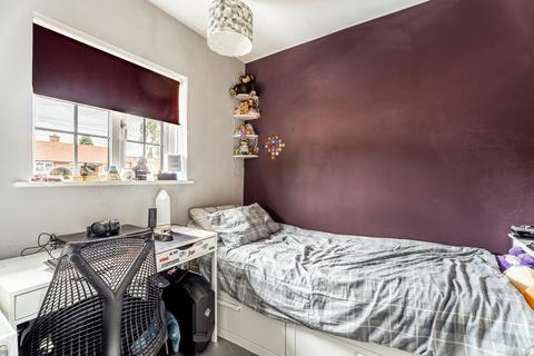 2 Carnegie Road, St Albans, AL3 6HL